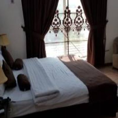 e11 family guest house
